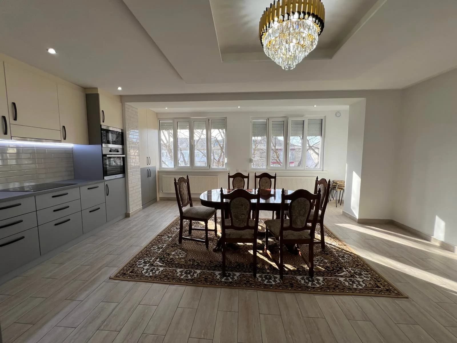 Apartament modern – 2 camere + living cu bucătărie, Orhei, str. Valeriu Cupcea 7.