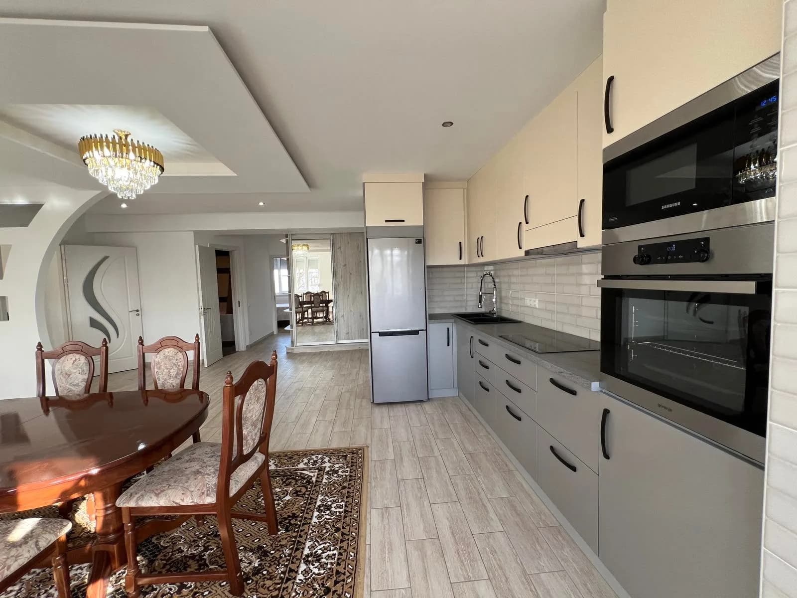 Apartament modern – 2 camere + living cu bucătărie, Orhei, str. Valeriu Cupcea 7.