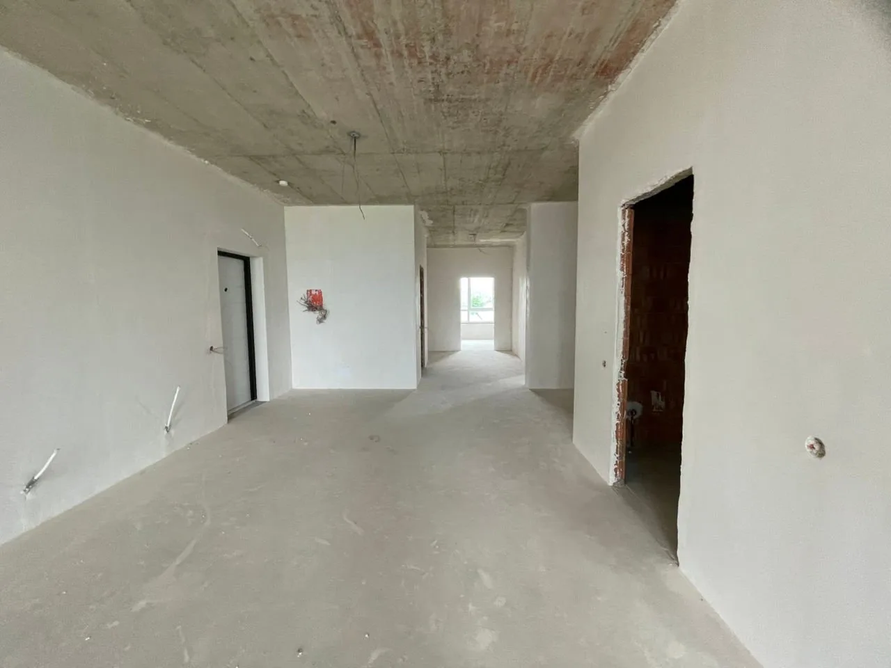 Bloc nou, suprafața 150,5 mp str.Nistreana. 4