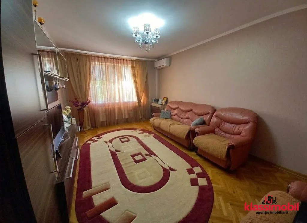 APARTAMENT CU 3 CAMERE,ORHEI CENTRU! 3