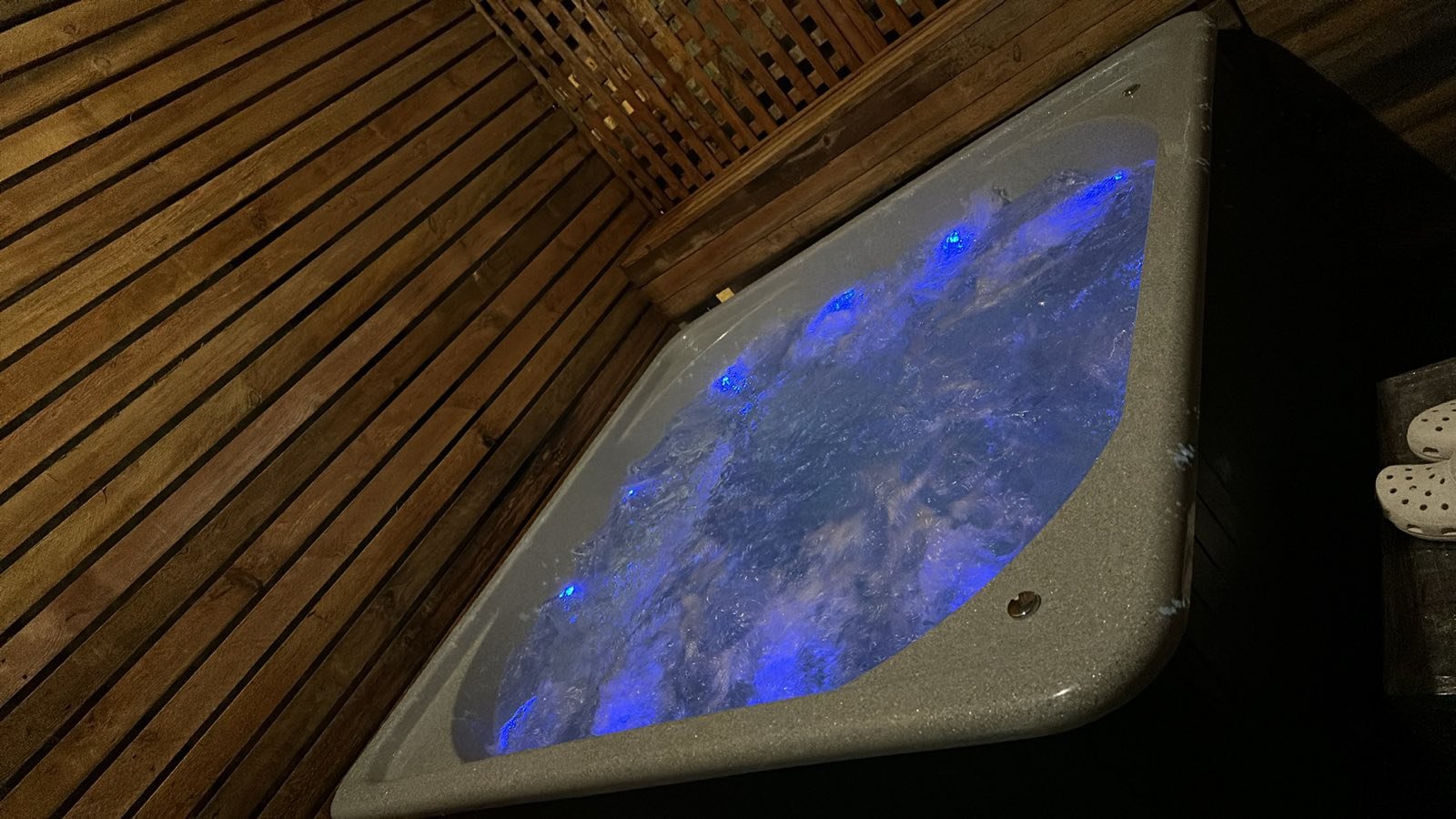 0-02-05-5878752a6c2c72e459c09921a6b0f6ceb1ee94bdd08adf0016a4da5f62425ca2_695d46e489cf3d64