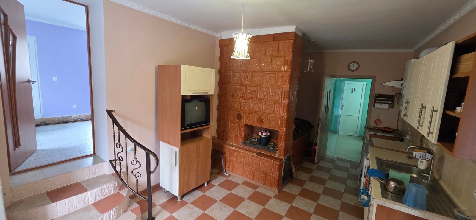 0-02-05-652ff86efd69fc9fde5869d3e50a0c06649344b5bd208f8922f6b4b62d7f6e85_ff32c6d0027e7b04