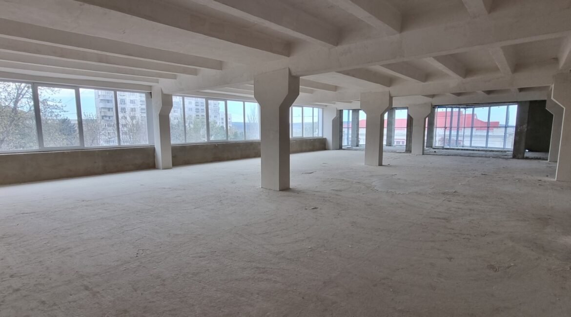 Arendă 2 etaje de spatiu comercial, Orhei – centru str.M.Eminescu 10.