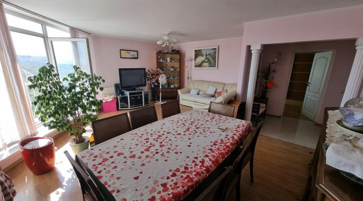 Chișinău, sect. Botanica, bd. Decebal 23