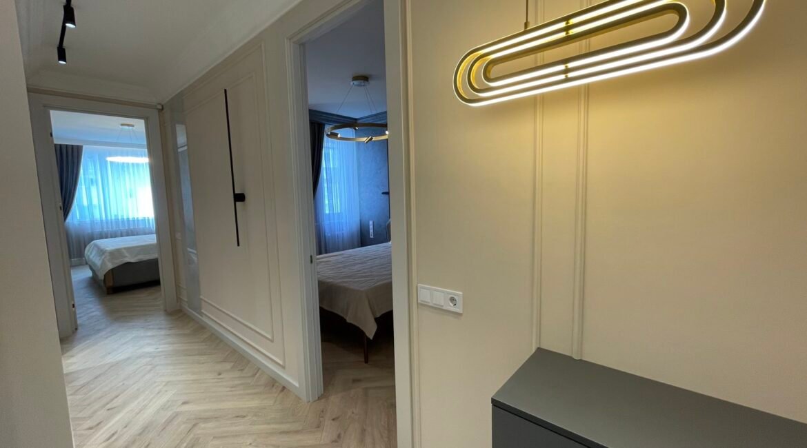 Orhei, str. 1 Mai 13, bloc nou, compania ExFactor.