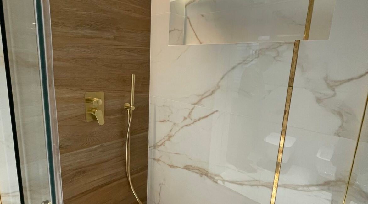 Orhei, str. 1 Mai 13, bloc nou, compania ExFactor.