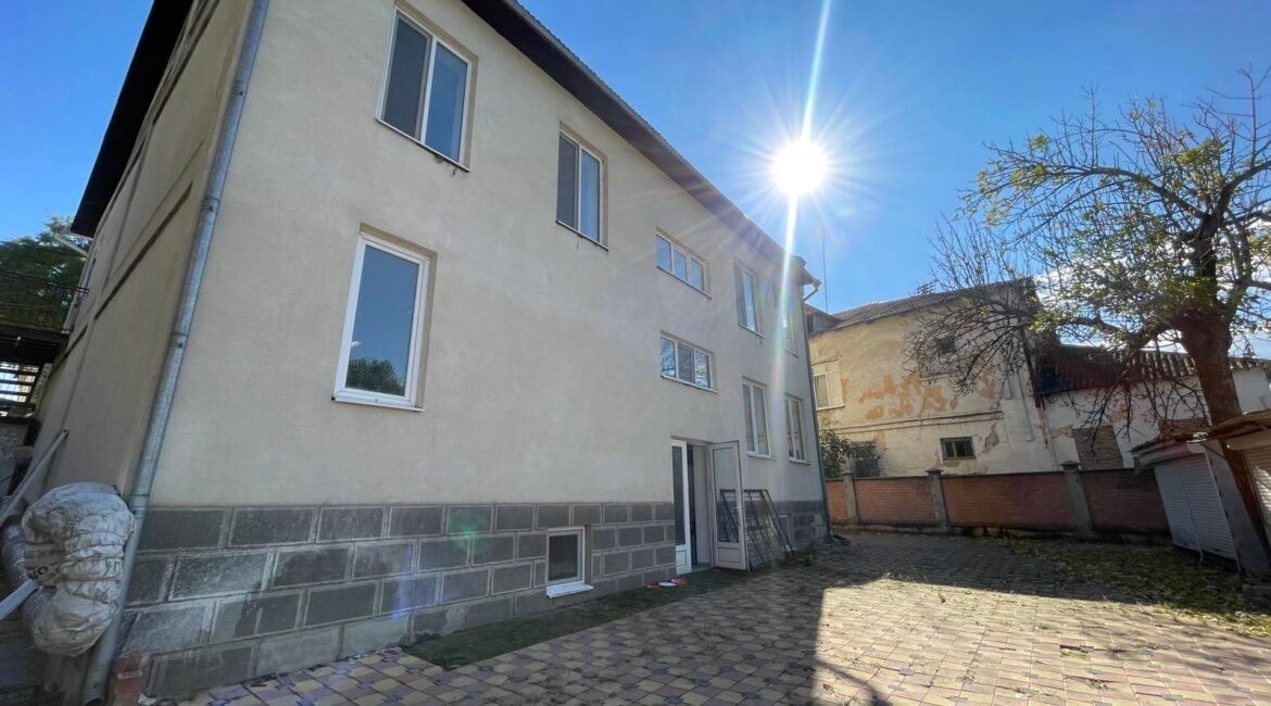 Orhei-Centru, str. Scrisului Latin, 15/a