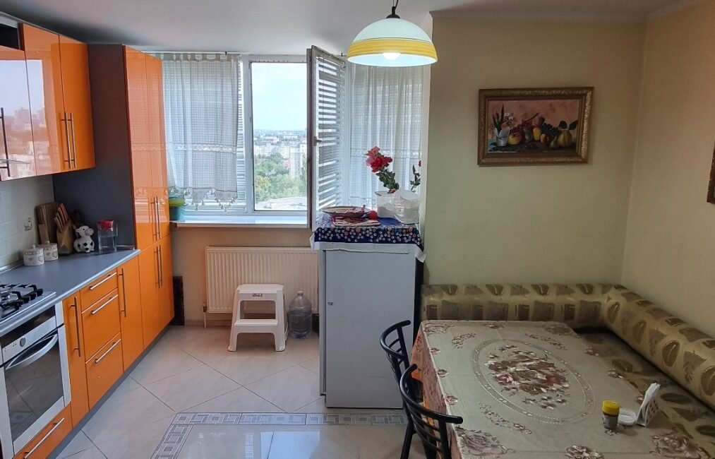 Chișinău, sect. Botanica, bd. Decebal 23