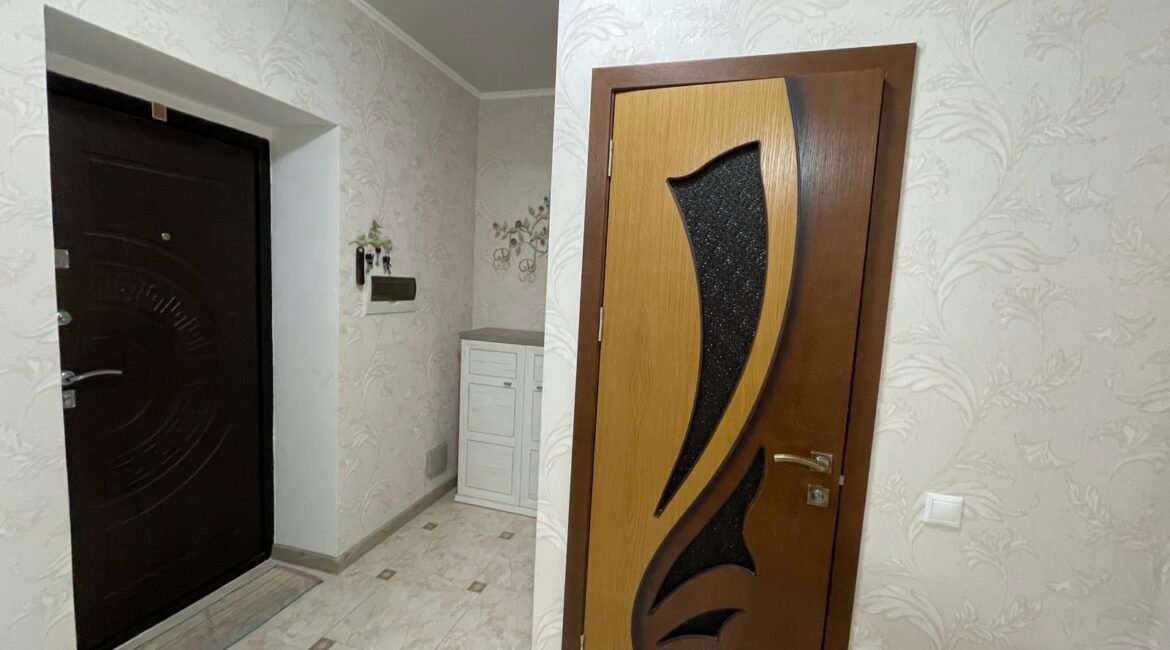 Orhei-Centru, str. Mihail Sadoveanu 20.