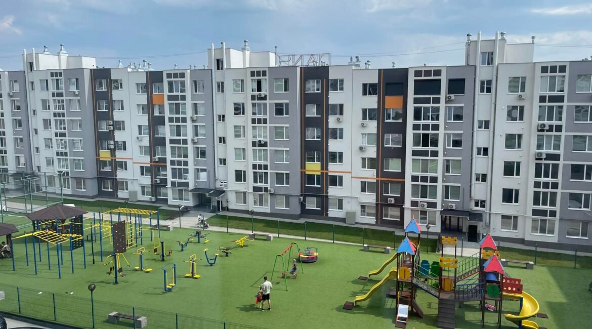 Orhei, str. Negruzzi 91, compania Dansicons.