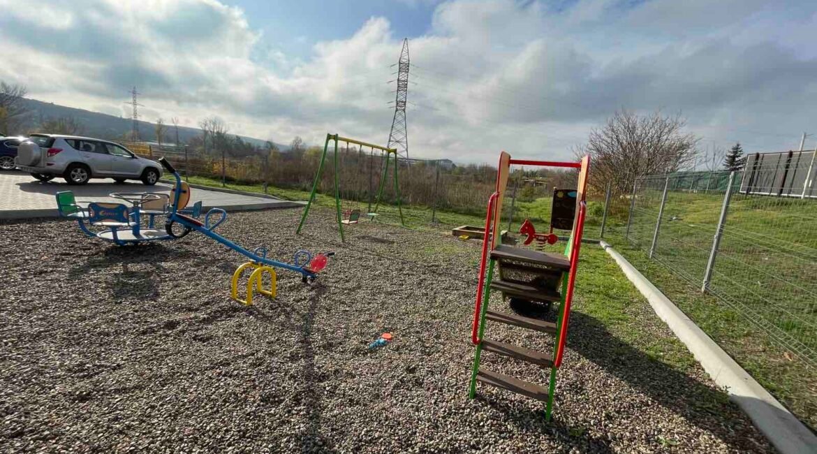 Orhei-Centru, str. Sălciilor 75 bloc nou, compania Sv Lux Grup.