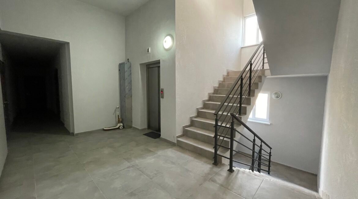 Orhei-Centru, str. Sălciilor 75, compania Sv Lux Grup.